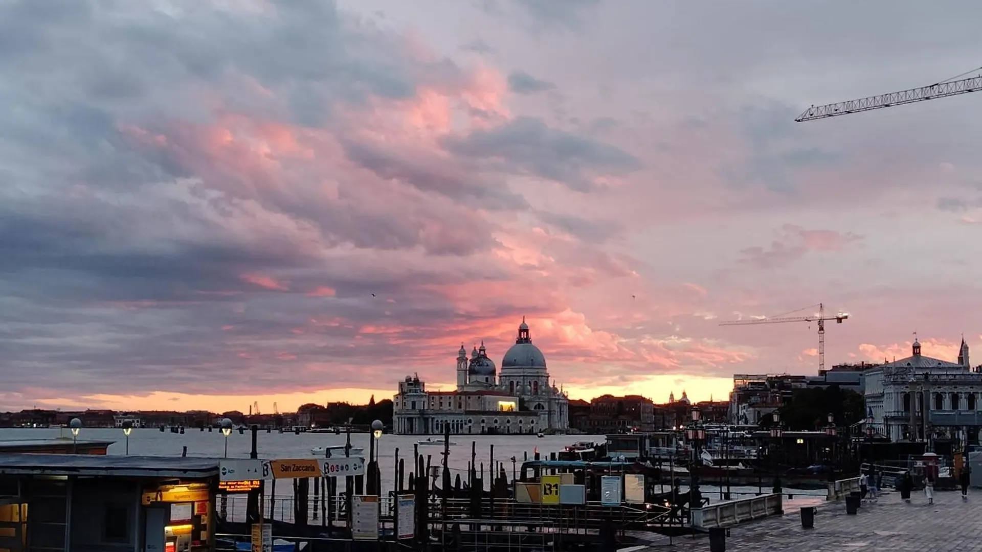 Tre Sestieri Terrace - Canal View 2024 Venezia Italia